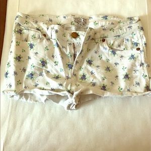 High waisted white floral shorts